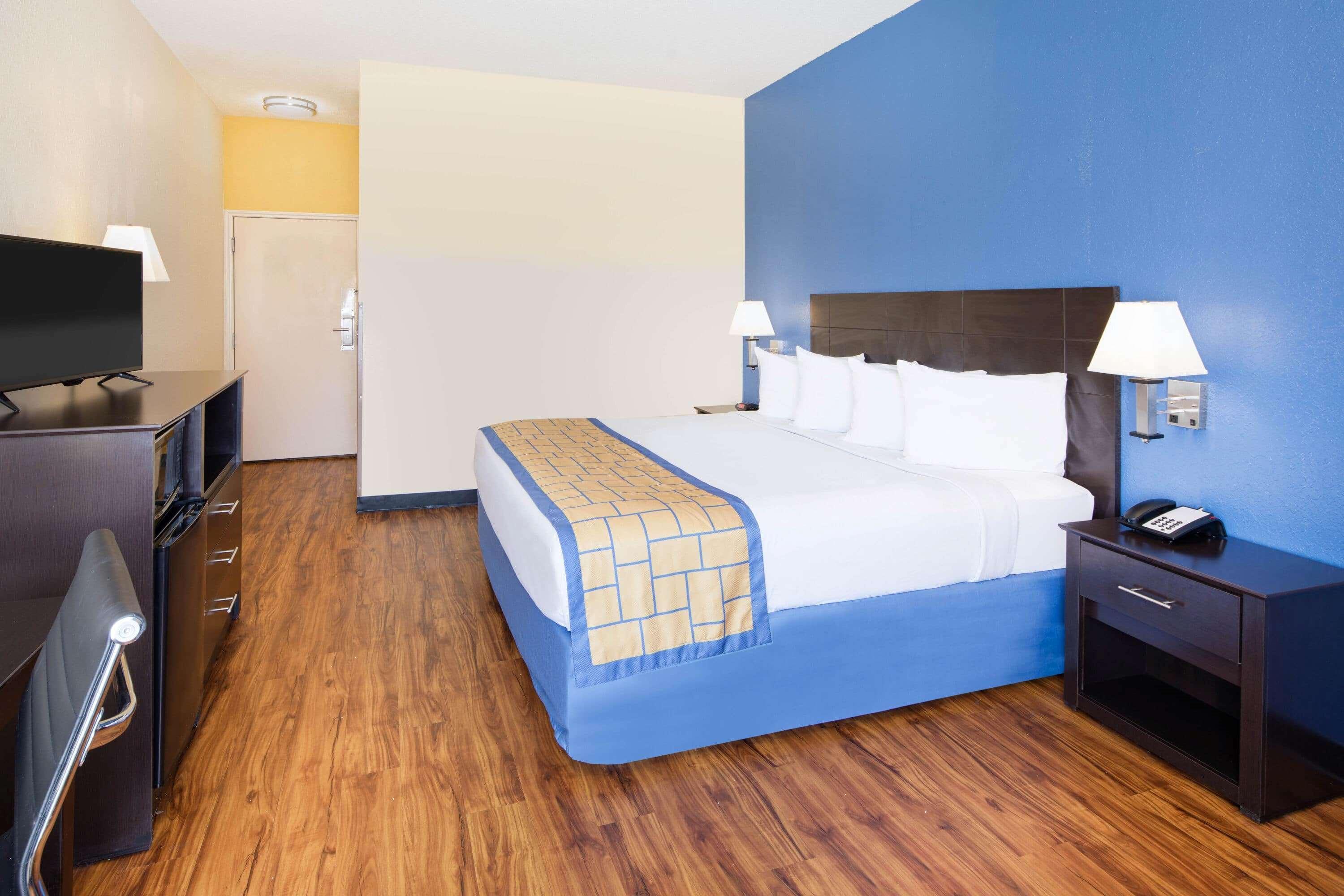 Days Inn By Wyndham Macon I-75 North Экстерьер фото