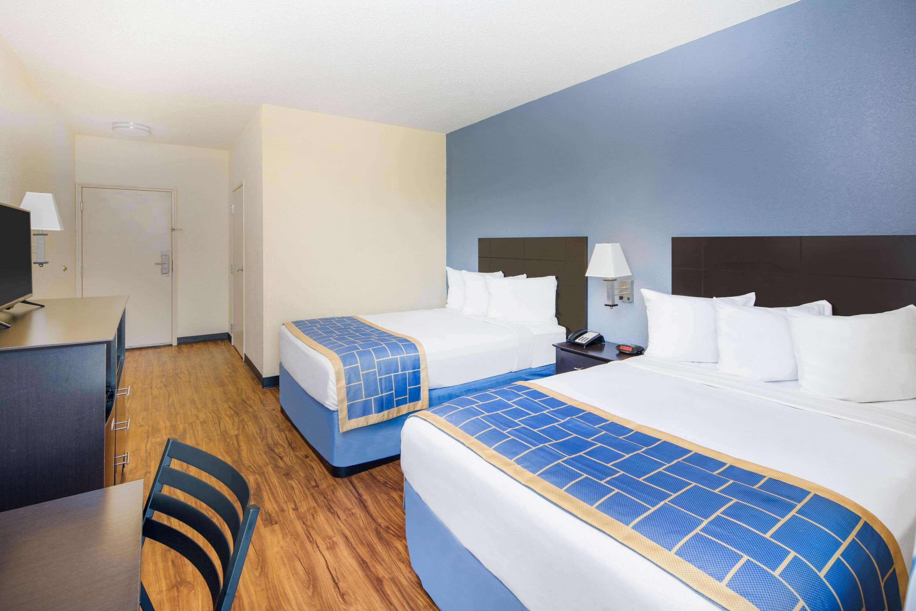 Days Inn By Wyndham Macon I-75 North Экстерьер фото